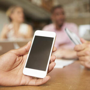 Best cell phone plans for families